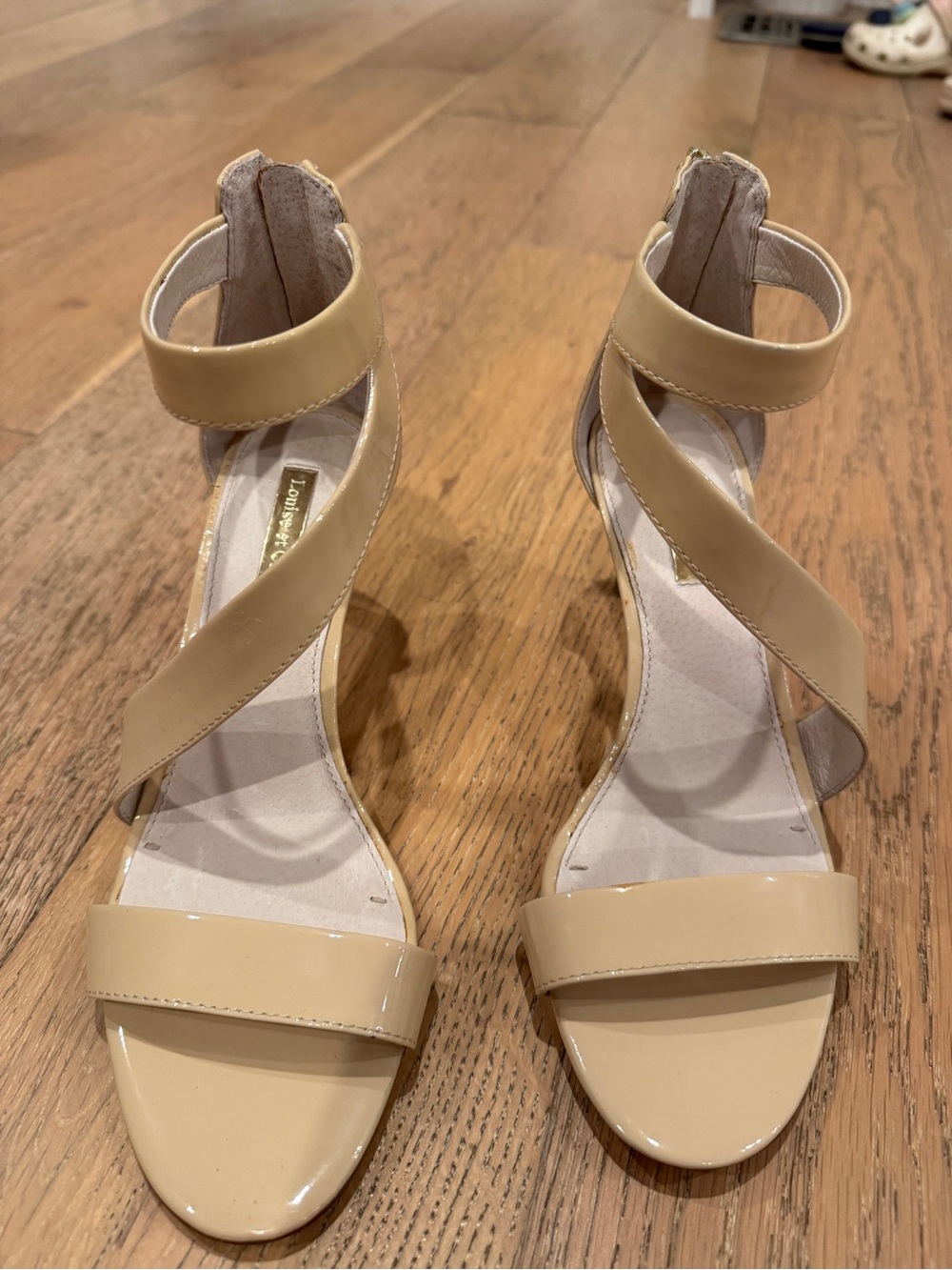 Nude Heels | Size 7.5 Louise et Cie